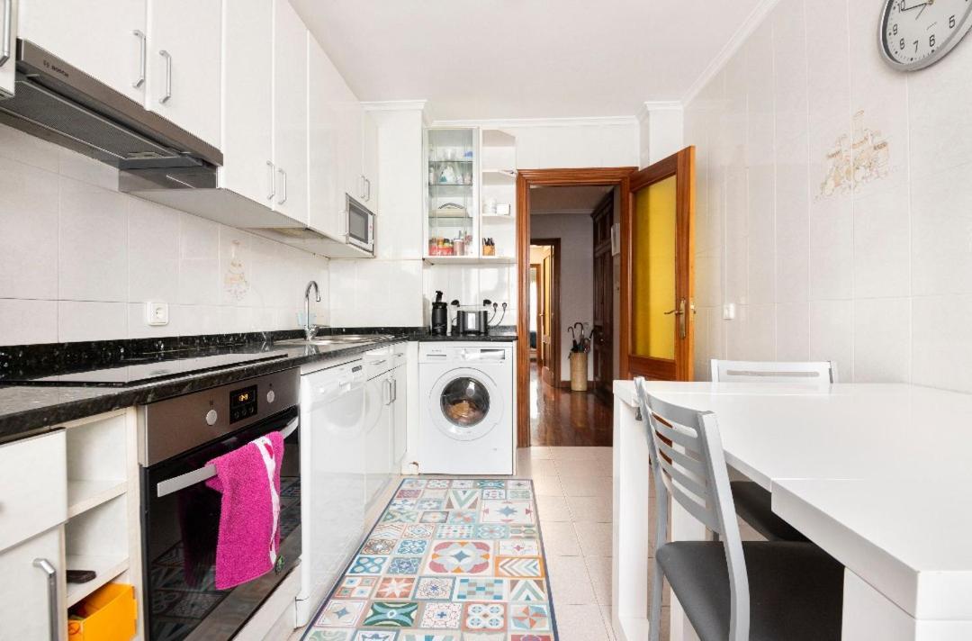 La Casa De Helen San Sebastian Apartment Lasarte Oria Luaran gambar